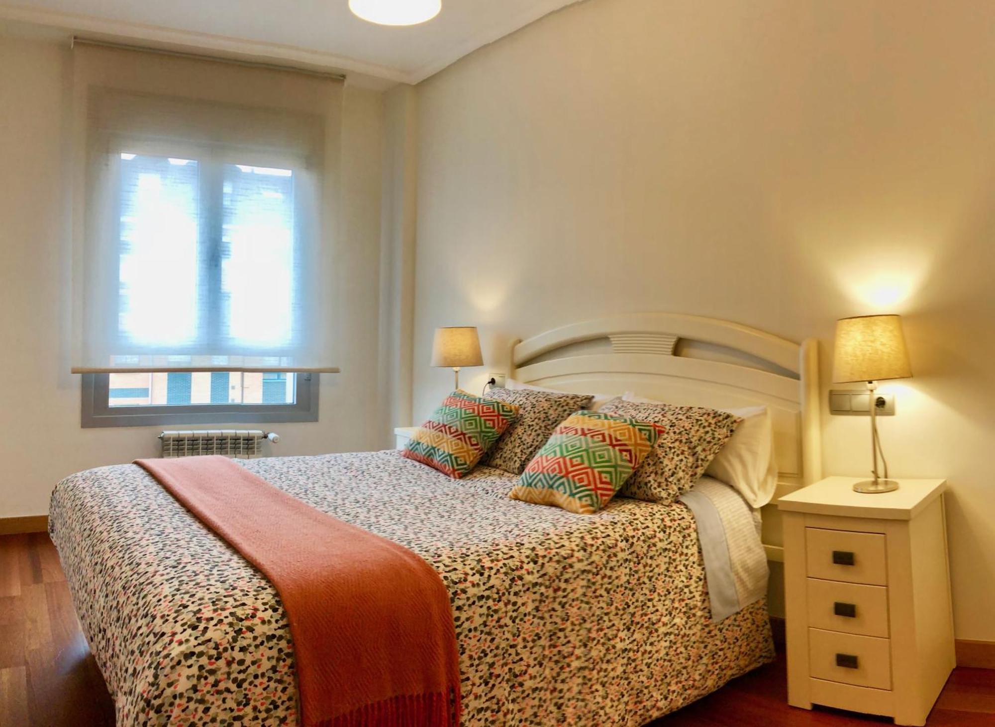 Apartamento Europa Jardin Oviedo Exteriér fotografie